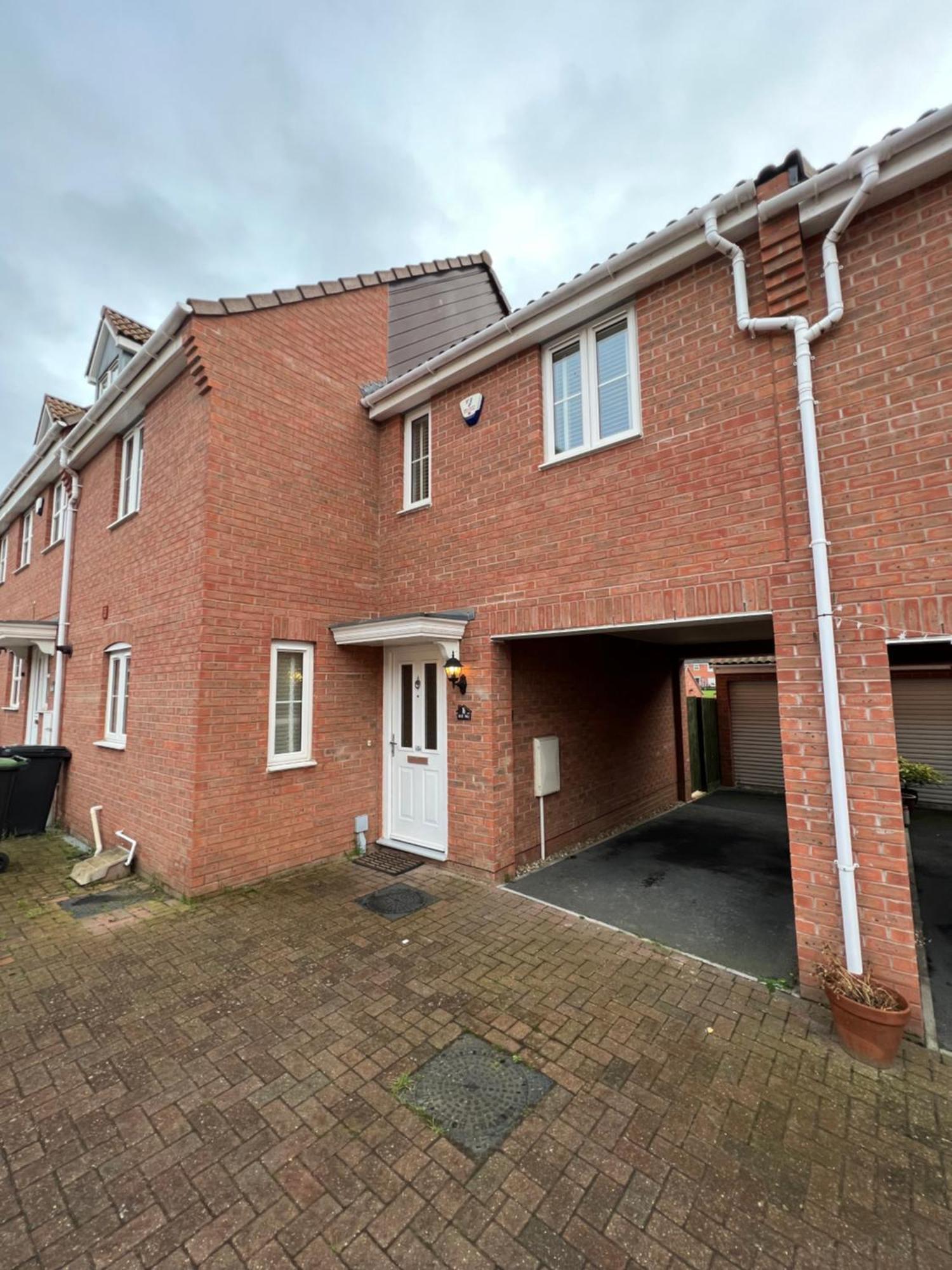 The Belfry 3 Bedrooms 2 Bathrooms Contractors & Family Higham Ferrers Bagian luar foto